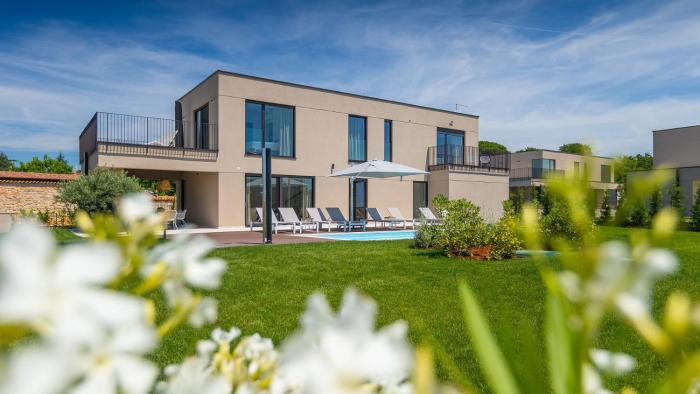 Beautiful Villa Rosalie with sauna near Porec