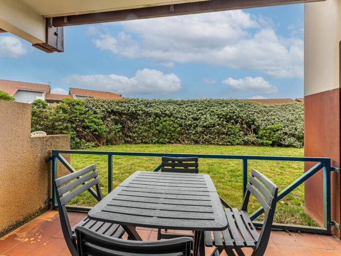 T2 cabine à 250 m de la plage à Biscarrosse avec balcon plein sud et parking - FR-1-521-246