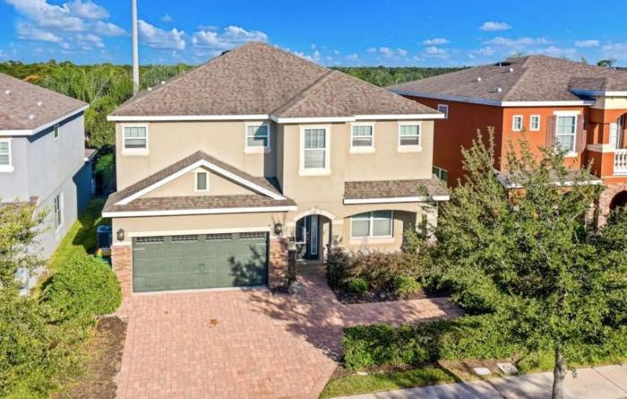 351-AFV · 351 hiden retreat 6bepoolgameroom