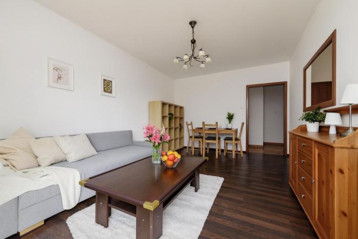 Modern Apartment Malborska,14, Metro&Mall, Parking&SmartTV