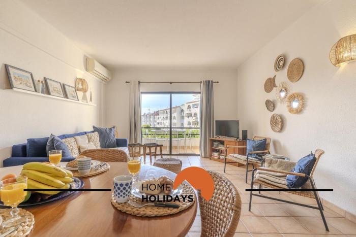 #014 Veríssimo II by Home Holidays