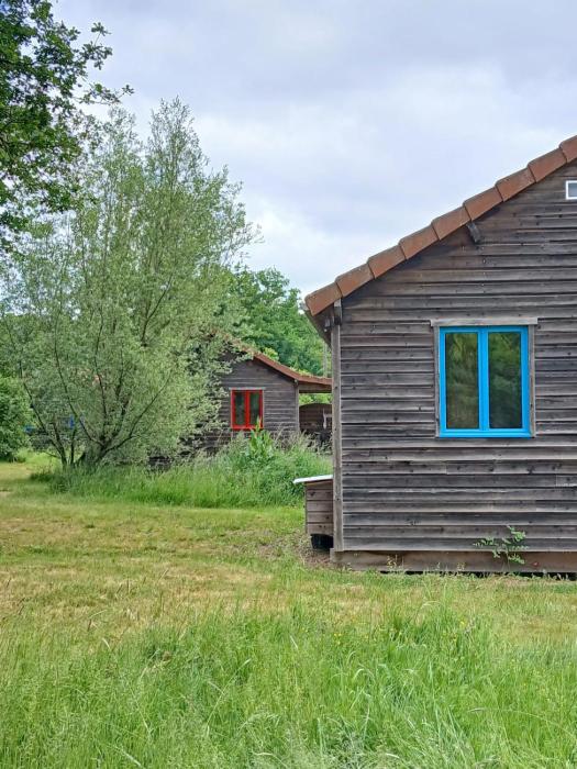 LE CHAMP RADIS 4 chalets Canal du Nivernais Morvan