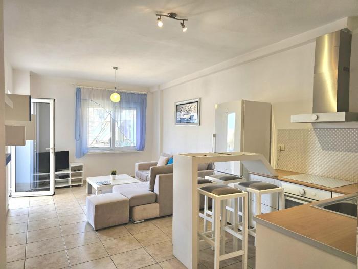 One Bedroom Apartment in Saranda 176