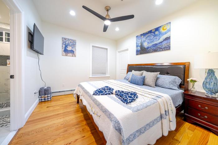 16 -3 Spacious 4BR Worcester Home near Parks