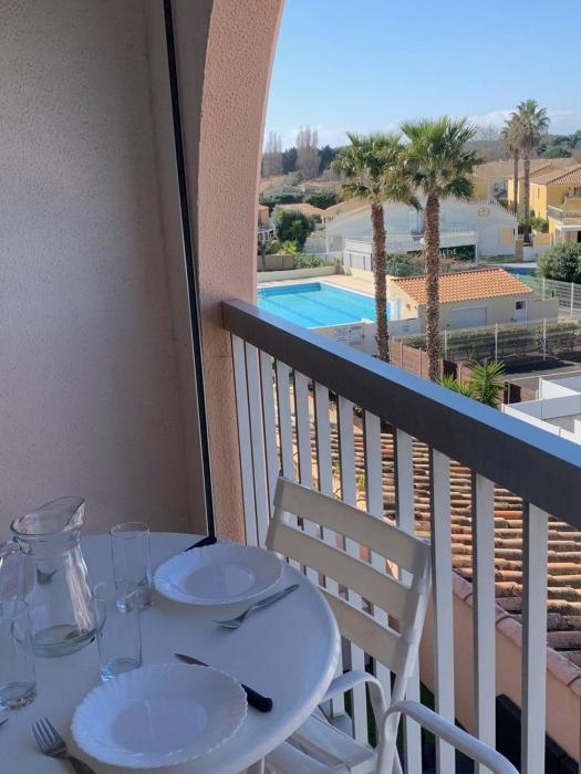 593 Studio 4 pers Port Soleil vue piscine