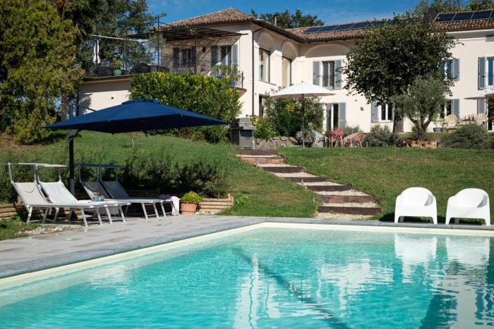 Tenuta Dei Vicini - Luxury Apartments