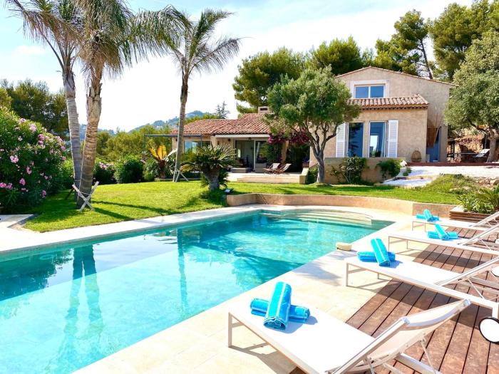 Mas des îles dOr - Vue mer unique, Piscine chauffée, Jacuzzi, Tennis