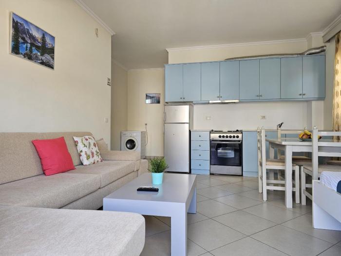 Eri One Bedroom Holiday Apartment 153