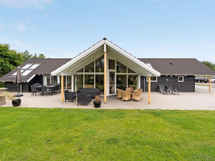 Holiday Home Harek - 800m from the sea by Interhome