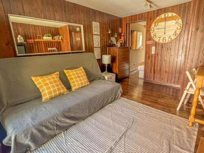 Cozy charming flat in Flowers Garden!