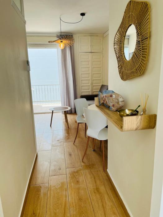 La mer au bout de la rue , appartement centre Platja dAro
