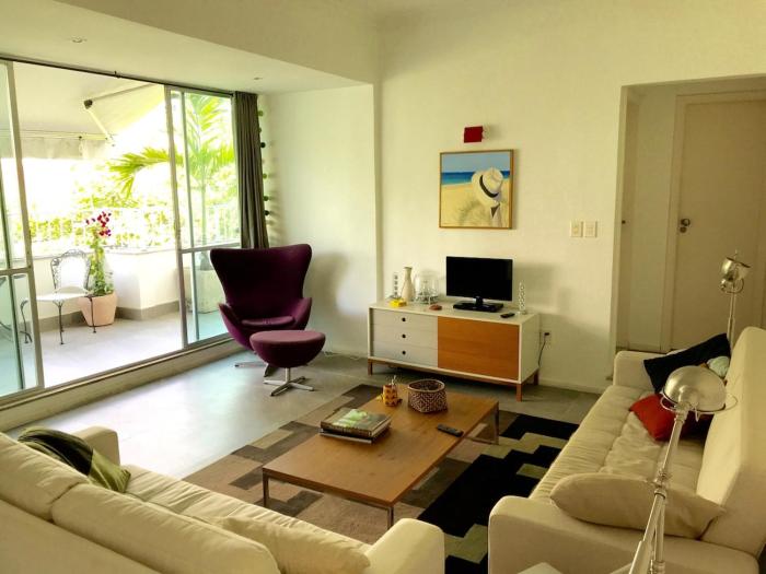 2 bedrooms flat with terrace on IPANEMA BEACH