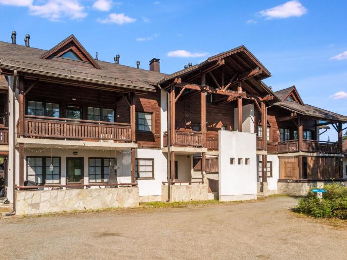 Holiday Home Point vale 1 as 6 by Interhome