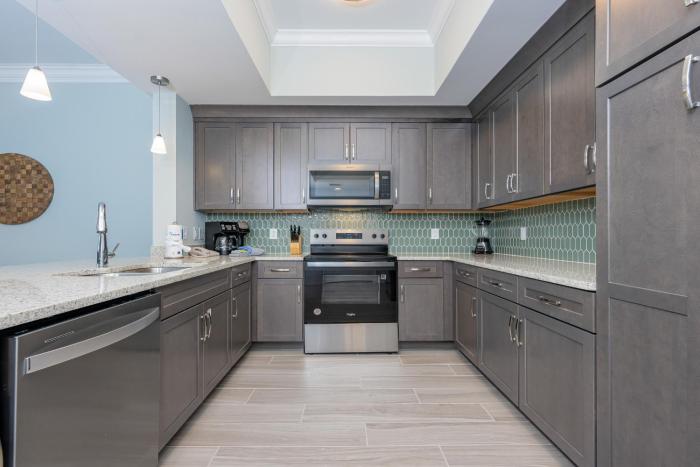 Phoenix Gulf Shores II 2304