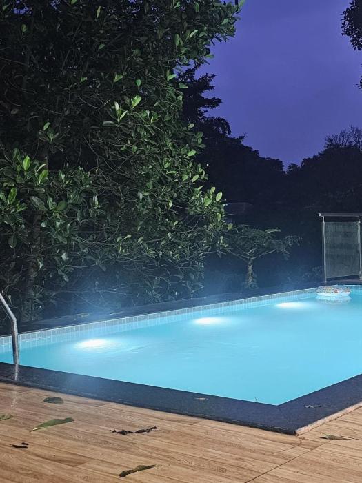 Nature View Old Stable Villa - The Dream Stays ll Infinity Big Pvt Pool ll Wi-Fi ll 3BHK