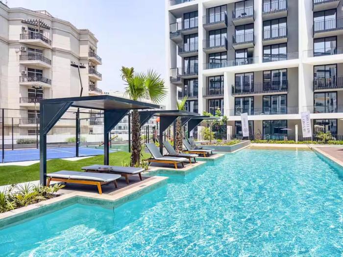 Stylish modern studio near Miracle Garden with Gym, Pool and Padel court