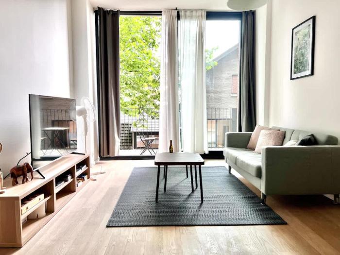 Bright Comfortable Loft in Central Brussels for 4