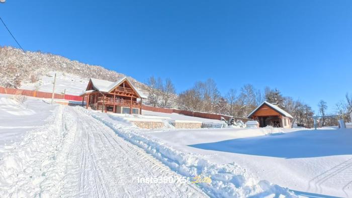 Luxury Family Lodge - Pool, Spa & Tennis Paradise