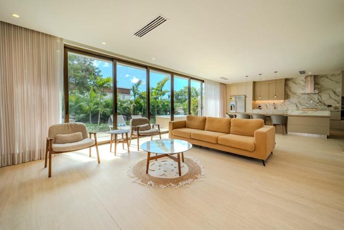 Luxury Guesthouse Villa with Golf Cart - Casa de Campo