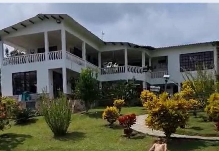 LA FELICIDAD finca campestre