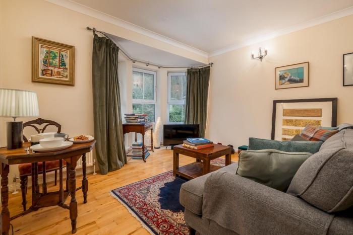 Quiet Cosy Flat - Berkhamsted - Pass the Keys