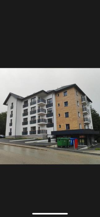 Apartman Mili 27