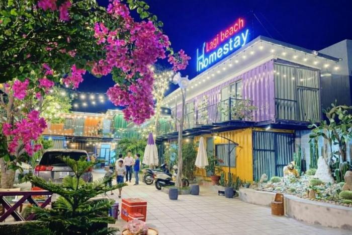 H-HOMESTAY CONTAINER LAGI BEACH