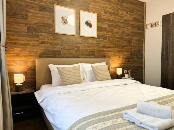 Top Centre Plovdiv Apartment for 4 Guests & Parking