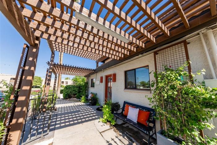 214 Fully Furnished 1BR Suite-Outdoor Pool