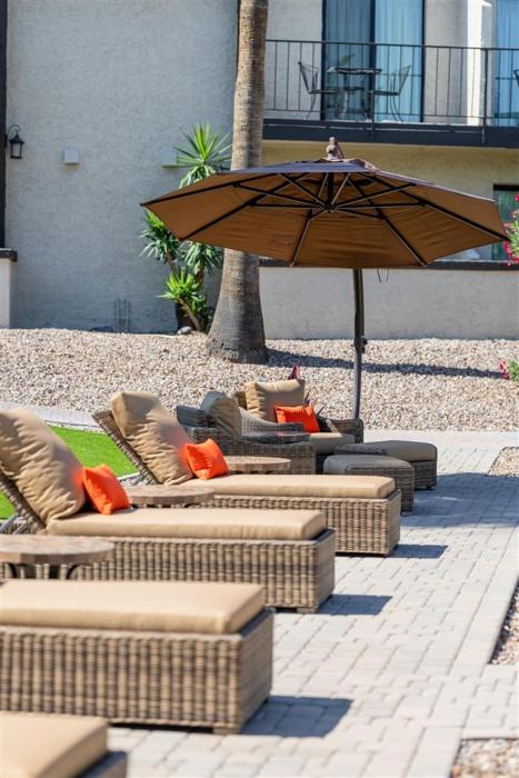 211 Fully Furnished 1BR Suite-Outdoor Pool