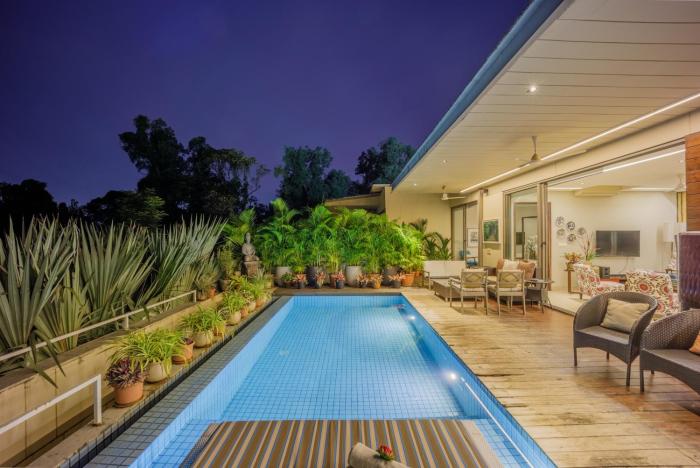 HIREAVILLA Villa Elara - 4BHK with Infinity Pool in Parra