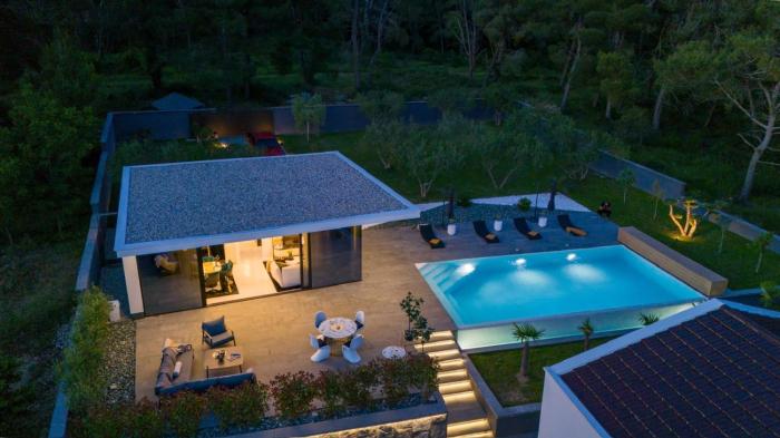 Villa Matos Estate ZadarVillas