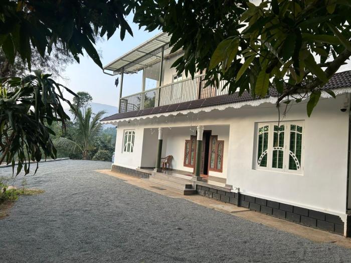 Serene Hill View Cottage