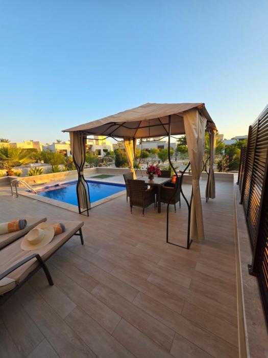 Beach Villa mit Privatpool, Dachterrasse