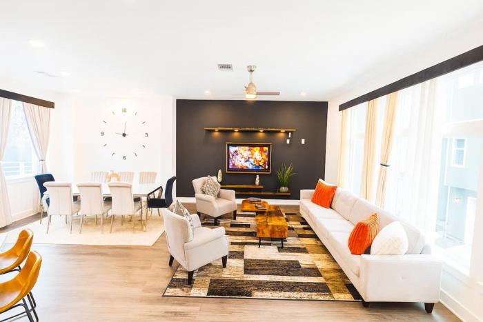 Luxe Stay Gated Parking Fast Wi-Fi Downtown