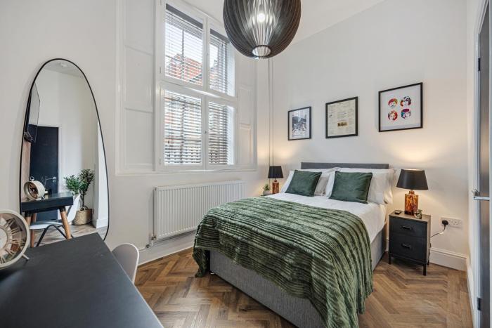 Colquitt House - Air Host & Stay - 8BR Sleeps 16