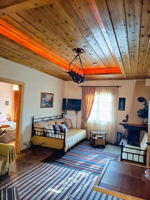 Ironwood Lodge- Parnassos