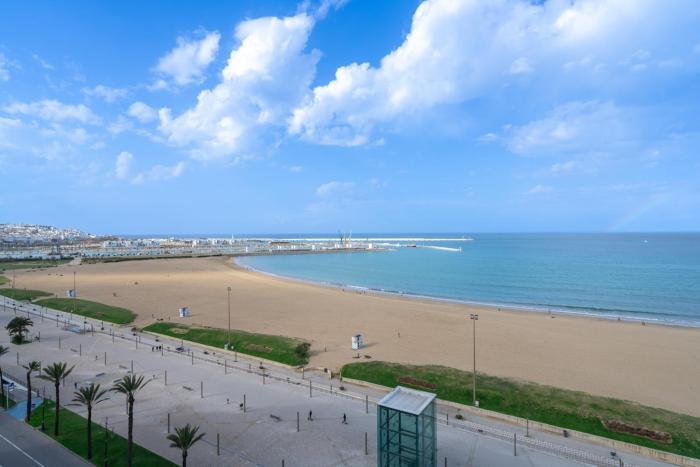 Family Apartment with Sea View