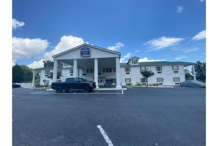 Plantation Inn & Suites by Hotel O Jackson GA