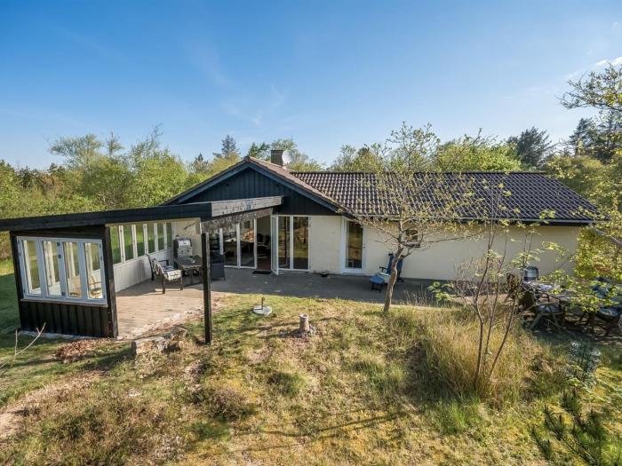 Holiday Home Mirva - 800m to the fjord by Interhome