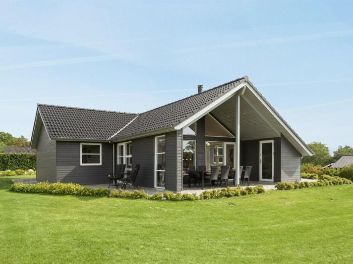 Holiday Home Damiana - 500m from the sea by Interhome