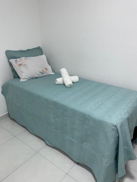 Apartamento confortável com suíte na Praia Grande