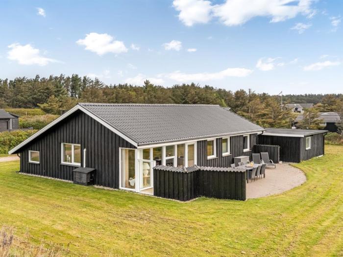 Holiday Home Raadengaard - 400m from the sea by Interhome