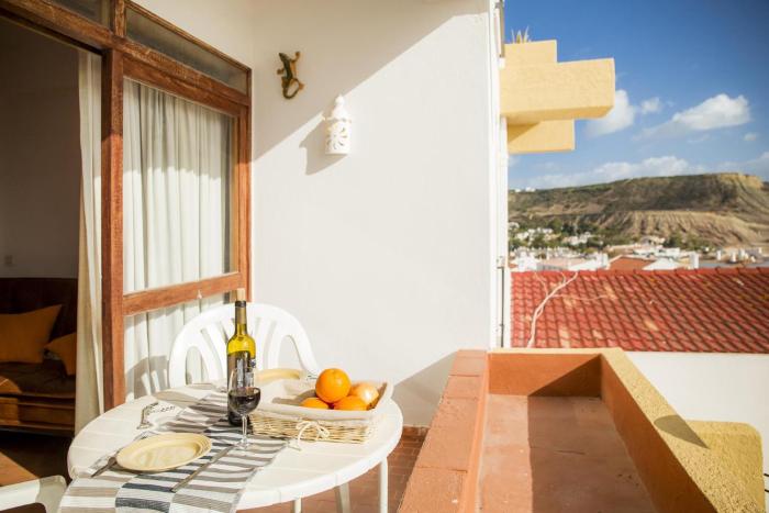 A06 - Seaview 1 Bed Apartment