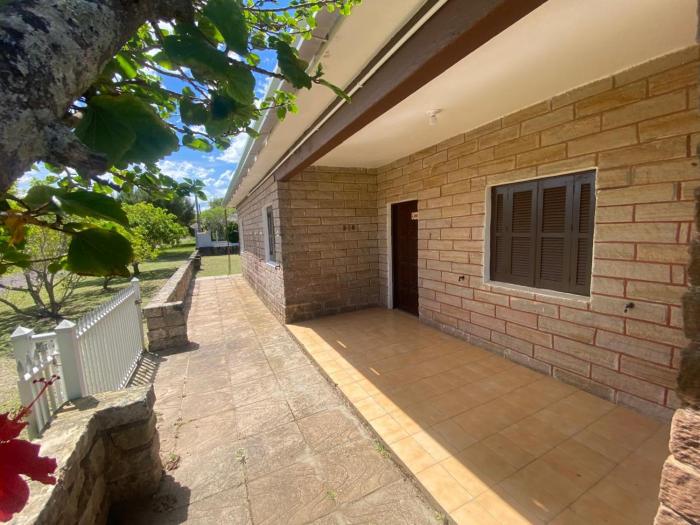 Casa de Pedra 02 Quadras Praia