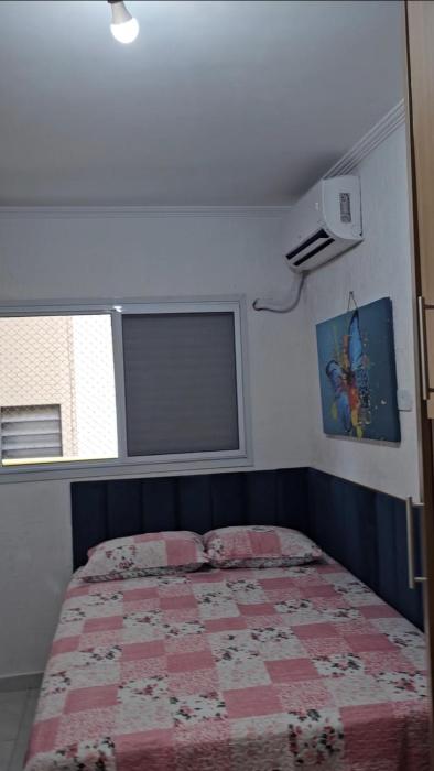Apartmento na Guilhermina com Ar Condicionado, Wi-Fi - 1 Quadra da praia