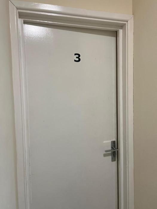 Comfortable, Private En Suite Room with Shared Kitchen, Ideal for Contractors