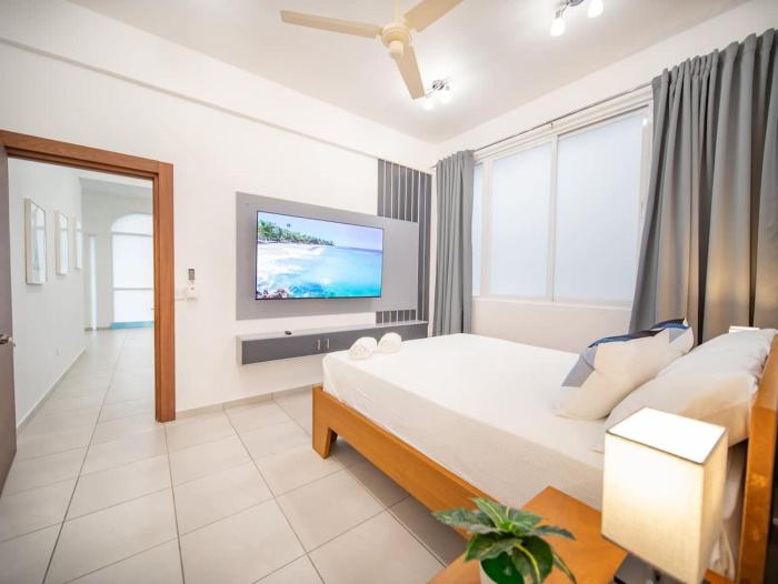 Plaza Achim 6B, Modern APT 250m from Sosua beach!