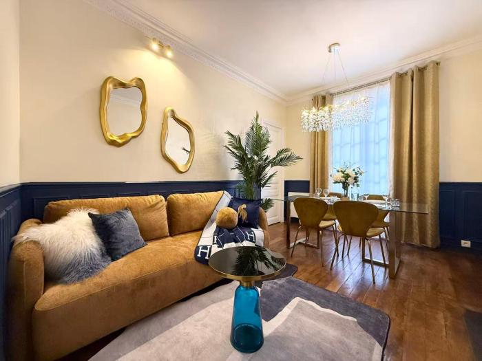 Modern Haussmann-style Parisian apartment -6P