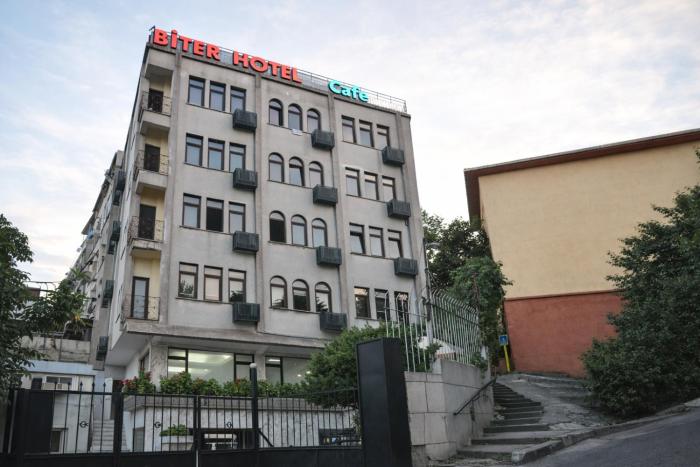 Biter Hotel